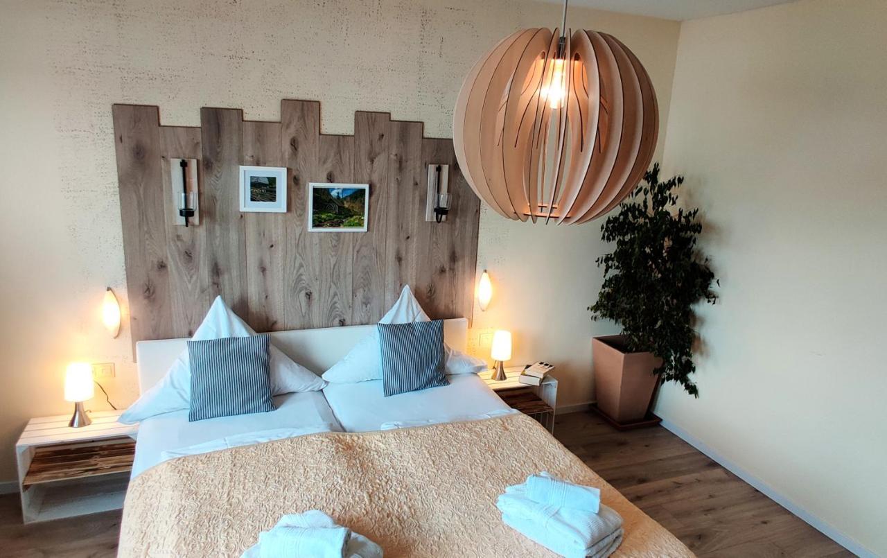 Hotel Restaurant Tomahawk Baiersbronn Bagian luar foto