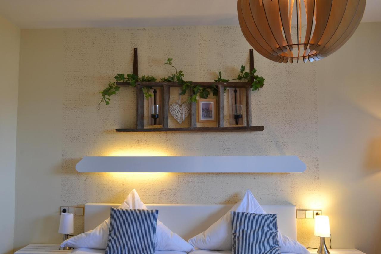 Hotel Restaurant Tomahawk Baiersbronn Bagian luar foto