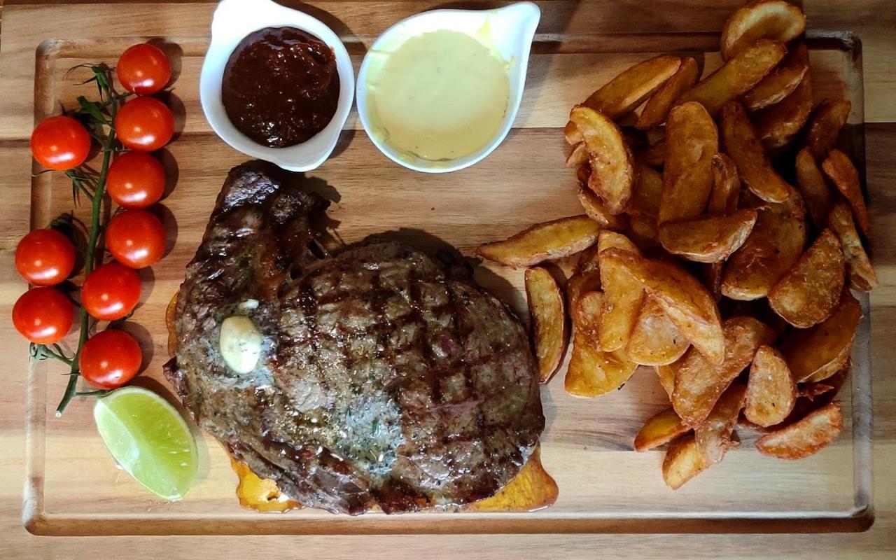 Hotel Restaurant Tomahawk Baiersbronn Bagian luar foto